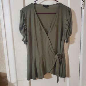 Olive Green Cover by AUW, Size Large